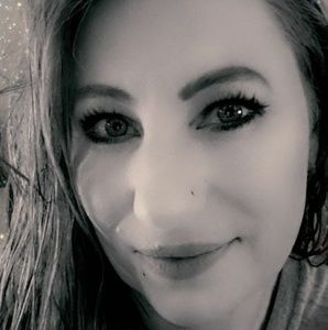 Meet your Posher, Tori